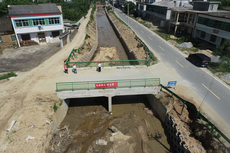 �ص�ɽ�鹵���̺ӷ�����������